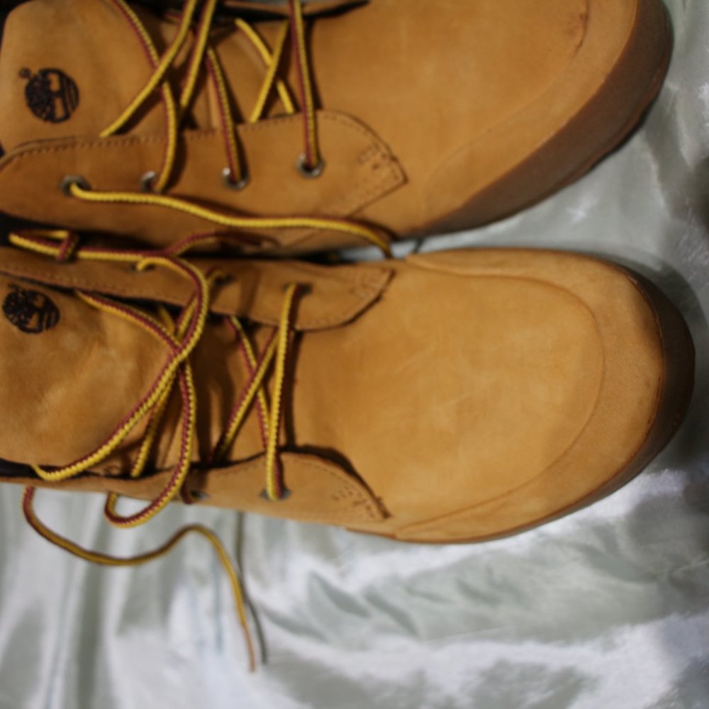 Timberland Boots - Picture 3 of 6